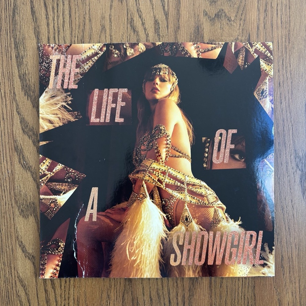 Taylor Swift The Life of a Showgirl — The Crowd Is Your King Edition